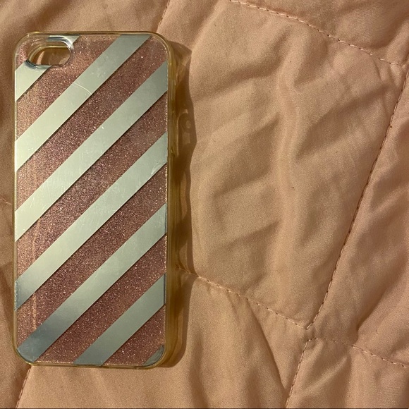 🥀IPHONE SE CASE - Picture 2 of 7